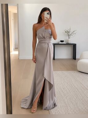 Donna Karan Cobblestone Asymmetric Strapless Satin Draped Gown Size 10 NWT